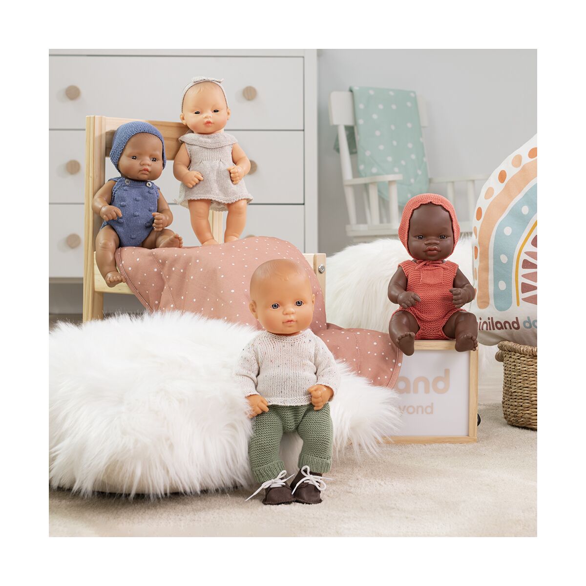 Miniland 32cm clothes shop