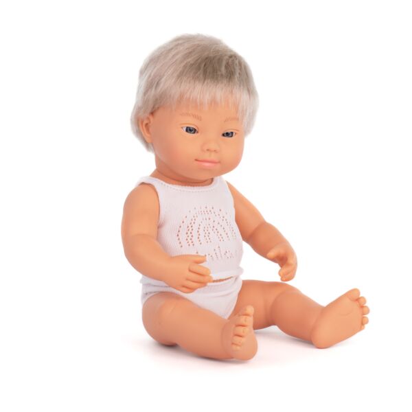 Muñeco caucásico rubio con Síndrome de Down 38 cm