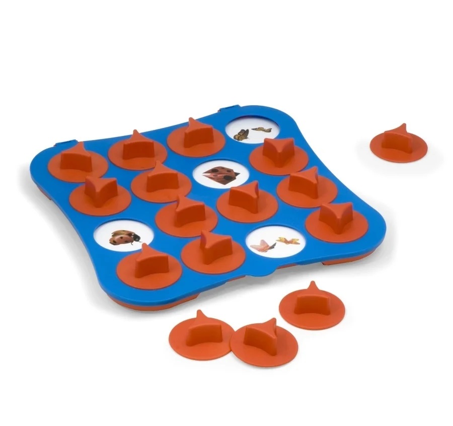 Juegos de iniciación al lenguaje y a las matemáticas.