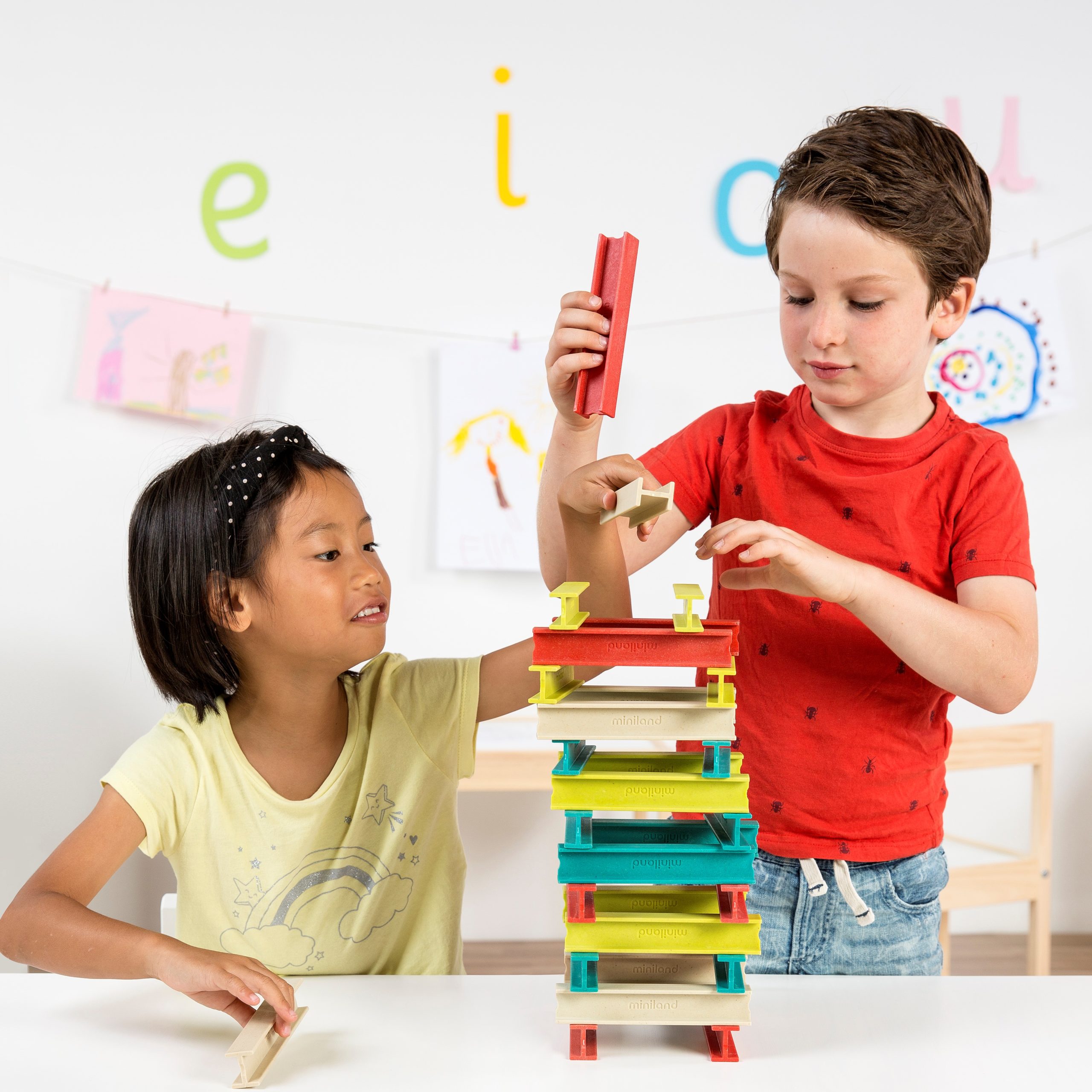 Juguetes STEM para niños: ¡Aprender ciencia y matemáticas jugando!
