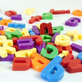 Letras magnéticas minúsculas (76 piezas)